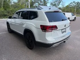 Photos of 2019 Volkswagen Atlas SEL Premium for sale in Gurnee, IL at CarWise Gurnee