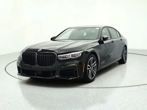 Photos of 2022 BMW 7 Series 740i xDrive for sale in Gurnee, IL at CarWise Gurnee