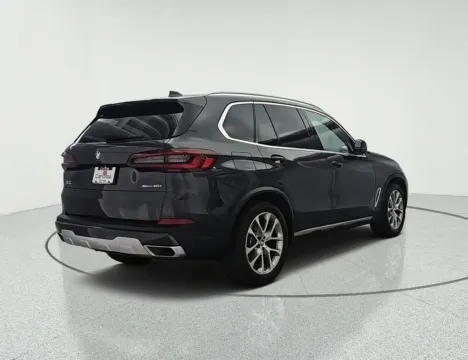 More photos of 2022 BMW X5 xDrive40i at CarWise Gurnee, IL