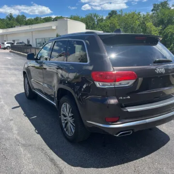 Photos of 2017 Jeep Grand Cherokee Summit for sale in Gurnee, IL at CarWise Gurnee