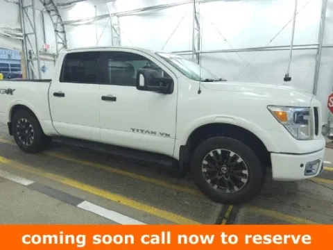 White 2018 Nissan Titan S for sale in Gurnee, IL