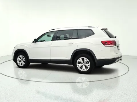 More photos of 2018 Volkswagen Atlas SEL at CarWise Gurnee, IL
