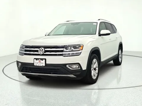 Photos of 2018 Volkswagen Atlas SEL for sale in Gurnee, IL at CarWise Gurnee
