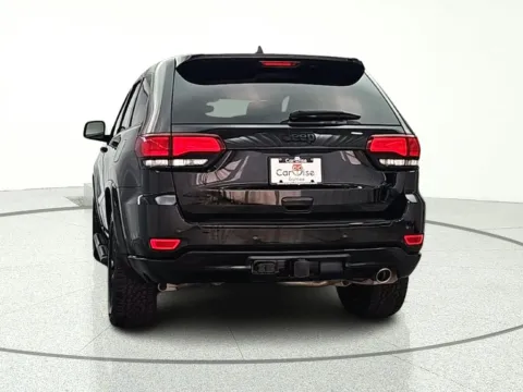 More photos of 2017 Jeep Grand Cherokee Altitude at CarWise Gurnee, IL