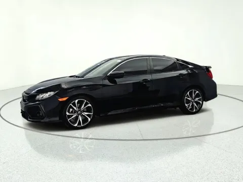 More photos of 2018 Honda Civic Si at CarWise Gurnee, IL