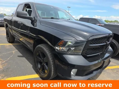 Black 2019 Ram 1500 Classic Express for sale in Gurnee, IL