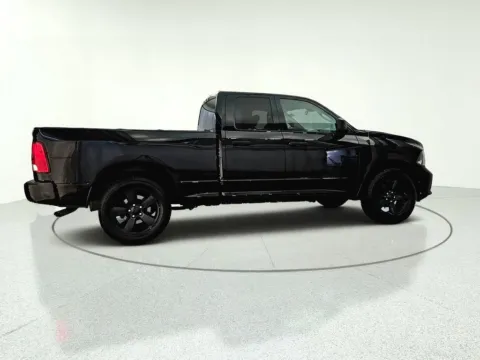More photos of 2019 Ram 1500 Classic Express at CarWise Gurnee, IL