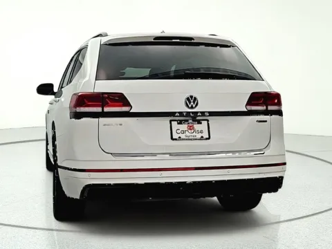 More photos of 2023 Volkswagen Atlas 3.6L V6 SEL R-Line at CarWise Gurnee, IL