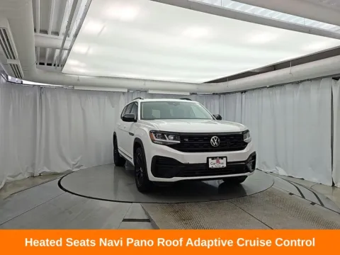 Unknown 2023 Volkswagen Atlas 3.6L V6 SEL R-Line for sale in Gurnee, IL