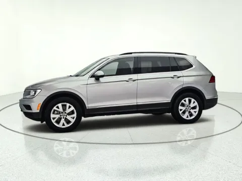 More photos of 2021 Volkswagen Tiguan 2.0T SE at CarWise Gurnee, IL