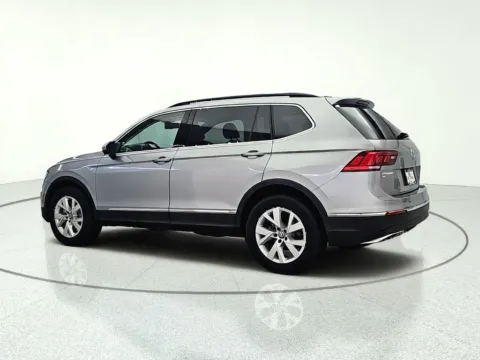 More photos of 2021 Volkswagen Tiguan 2.0T SE at CarWise Gurnee, IL