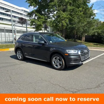 Gray 2018 Audi Q5 2.0T Premium Plus for sale in Gurnee, IL