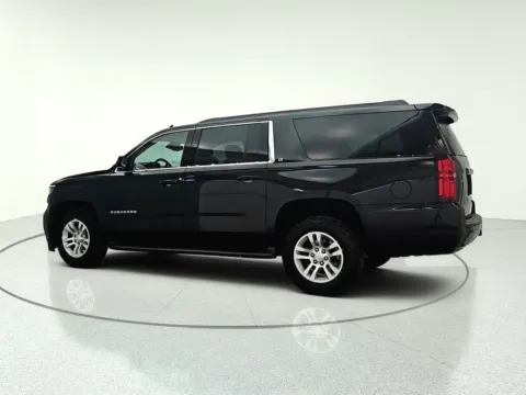More photos of 2020 Chevrolet Suburban LT at CarWise Gurnee, IL
