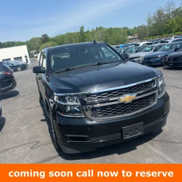 Black 2020 Chevrolet Suburban LT for sale in Gurnee, IL