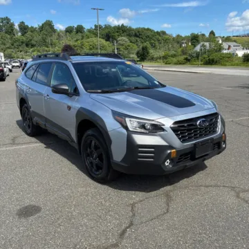 More photos of 2022 Subaru Outback Wilderness at CarWise Gurnee, IL