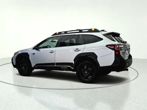 More photos of 2022 Subaru Outback Wilderness at CarWise Gurnee, IL
