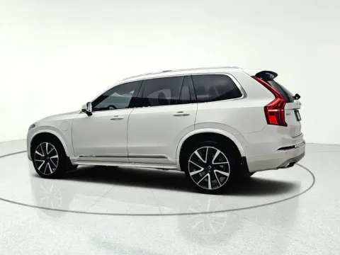 More photos of 2021 Volvo XC90 Recharge Plug-In Hybrid T8 Inscription Expression 7 Passenger at CarWise Gurnee, IL