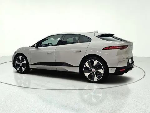 More photos of 2020 Jaguar I-PACE HSE at CarWise Gurnee, IL