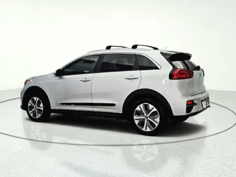 More photos of 2020 Kia Niro EV EX Premium at CarWise Gurnee, IL