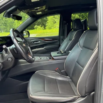 Another view of 2021 Cadillac Escalade ESV Premium for sale in Gurnee, IL at CarWise Gurnee