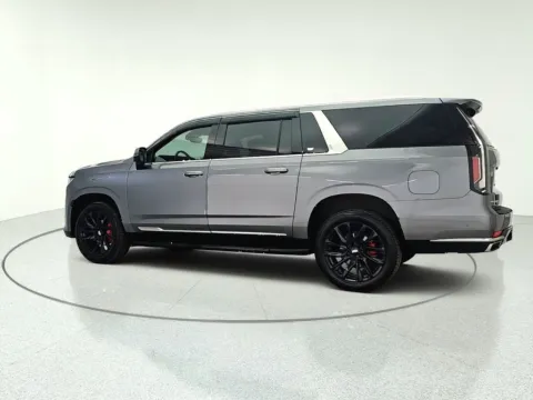 More photos of 2021 Cadillac Escalade ESV Premium at CarWise Gurnee, IL