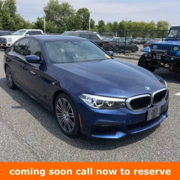 Blue 2019 BMW 5 Series 530i xDrive for sale in Gurnee, IL