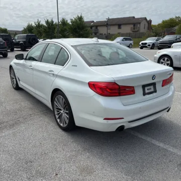 Photos of 2019 BMW 5 Series 530e xDrive iPerformance for sale in Gurnee, IL at CarWise Gurnee
