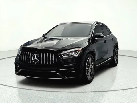 Photos of 2022 Mercedes-Benz GLA 35 AMG for sale in Gurnee, IL at CarWise Gurnee
