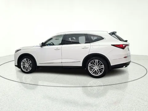 More photos of 2022 Acura MDX Advance at CarWise Gurnee, IL