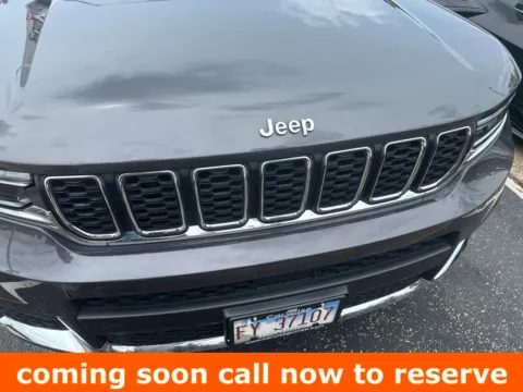 Gray 2023 Jeep Grand Cherokee L Laredo for sale in Gurnee, IL