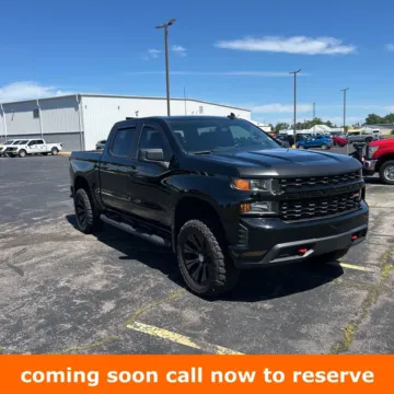 Black 2021 Chevrolet Silverado 1500 Custom Trail Boss for sale in Gurnee, IL