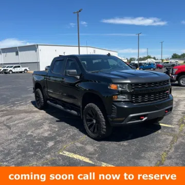 Black 2021 Chevrolet Silverado 1500 Custom Trail Boss for sale in Gurnee, IL