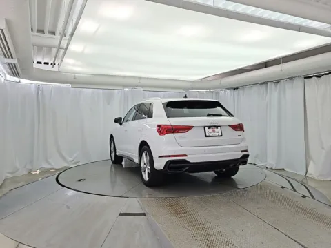 More photos of 2022 Audi Q3 Premium Plus at CarWise Gurnee, IL