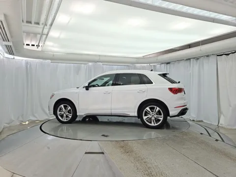 More photos of 2022 Audi Q3 Premium Plus at CarWise Gurnee, IL