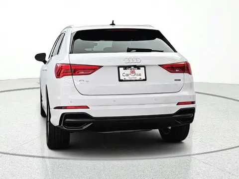 More photos of 2022 Audi Q3 Premium Plus at CarWise Gurnee, IL