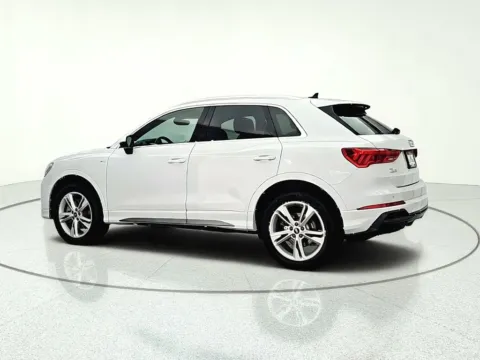 More photos of 2022 Audi Q3 Premium Plus at CarWise Gurnee, IL