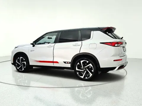 More photos of 2023 Mitsubishi Outlander PHEV Ralliart S-AWC at CarWise Gurnee, IL