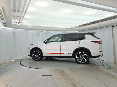 More photos of 2023 Mitsubishi Outlander PHEV Ralliart S-AWC at CarWise Gurnee, IL