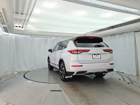 More photos of 2023 Mitsubishi Outlander PHEV Ralliart S-AWC at CarWise Gurnee, IL