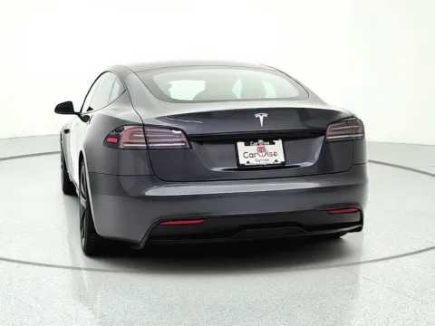 More photos of 2022 Tesla Model S at CarWise Gurnee, IL