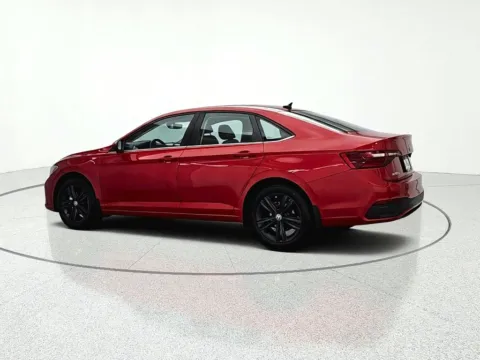 More photos of 2023 Volkswagen Jetta 1.5T SE at CarWise Gurnee, IL