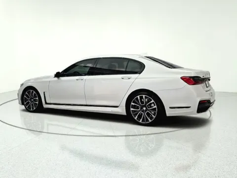 More photos of 2021 BMW 7 Series 750i xDrive at CarWise Gurnee, IL