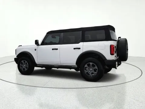 More photos of 2022 Ford Bronco Big Bend at CarWise Gurnee, IL