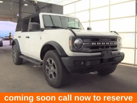 White 2022 Ford Bronco Big Bend for sale in Gurnee, IL