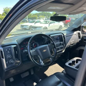 Another view of 2018 Chevrolet Silverado 1500 LT for sale in Gurnee, IL at CarWise Gurnee