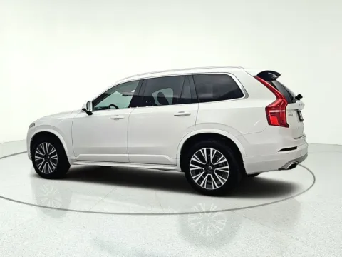 More photos of 2020 Volvo XC90 T5 Momentum at CarWise Gurnee, IL