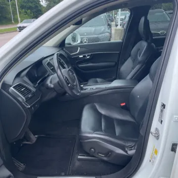 Another view of 2020 Volvo XC90 T5 Momentum for sale in Gurnee, IL at CarWise Gurnee