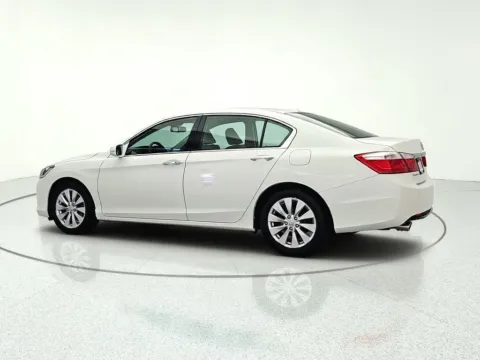 More photos of 2014 Honda Accord EX-L at CarWise Gurnee, IL