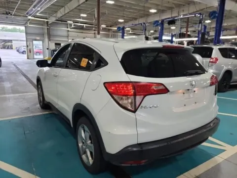 Photos of 2016 Honda HR-V EX for sale in Gurnee, IL at CarWise Gurnee