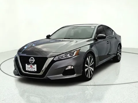 Photos of 2021 Nissan Altima 2.5 SR for sale in Gurnee, IL at CarWise Gurnee